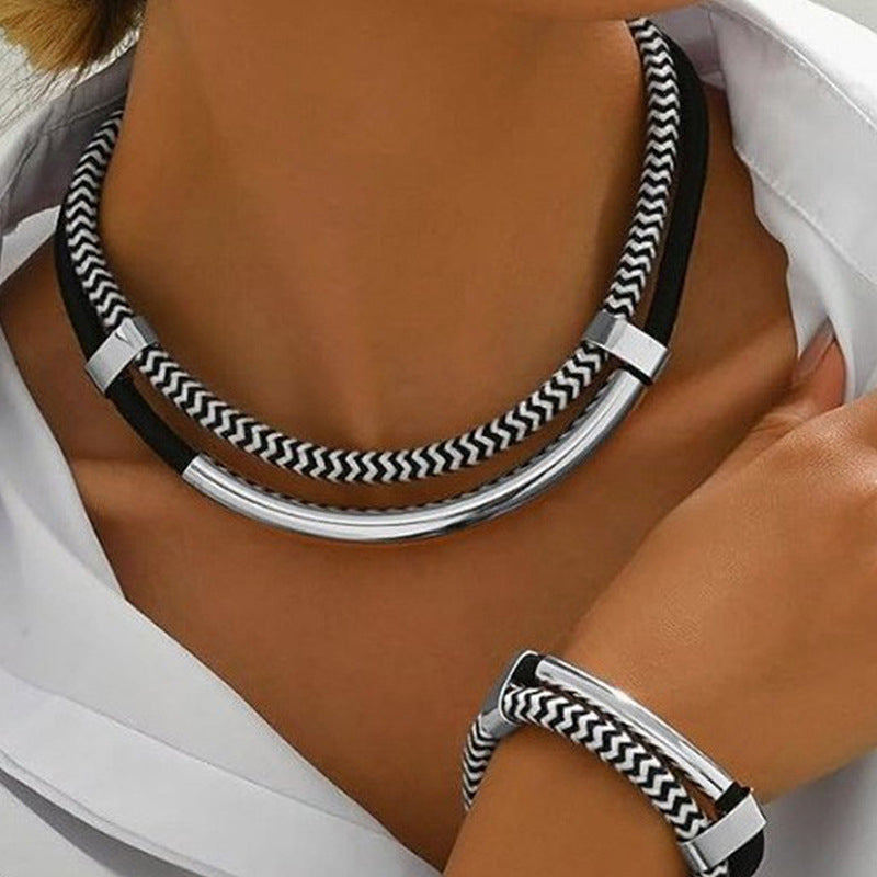 Daisy | Braided Necklace Set