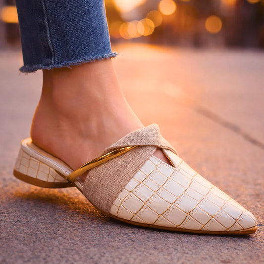 Gemma | Pointed Mules with Gold Bar